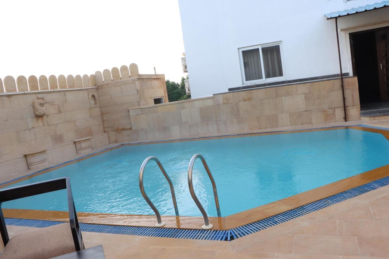 Hotel Marwar Palace ไจซัลเมอร์ ภายนอก รูปภาพ