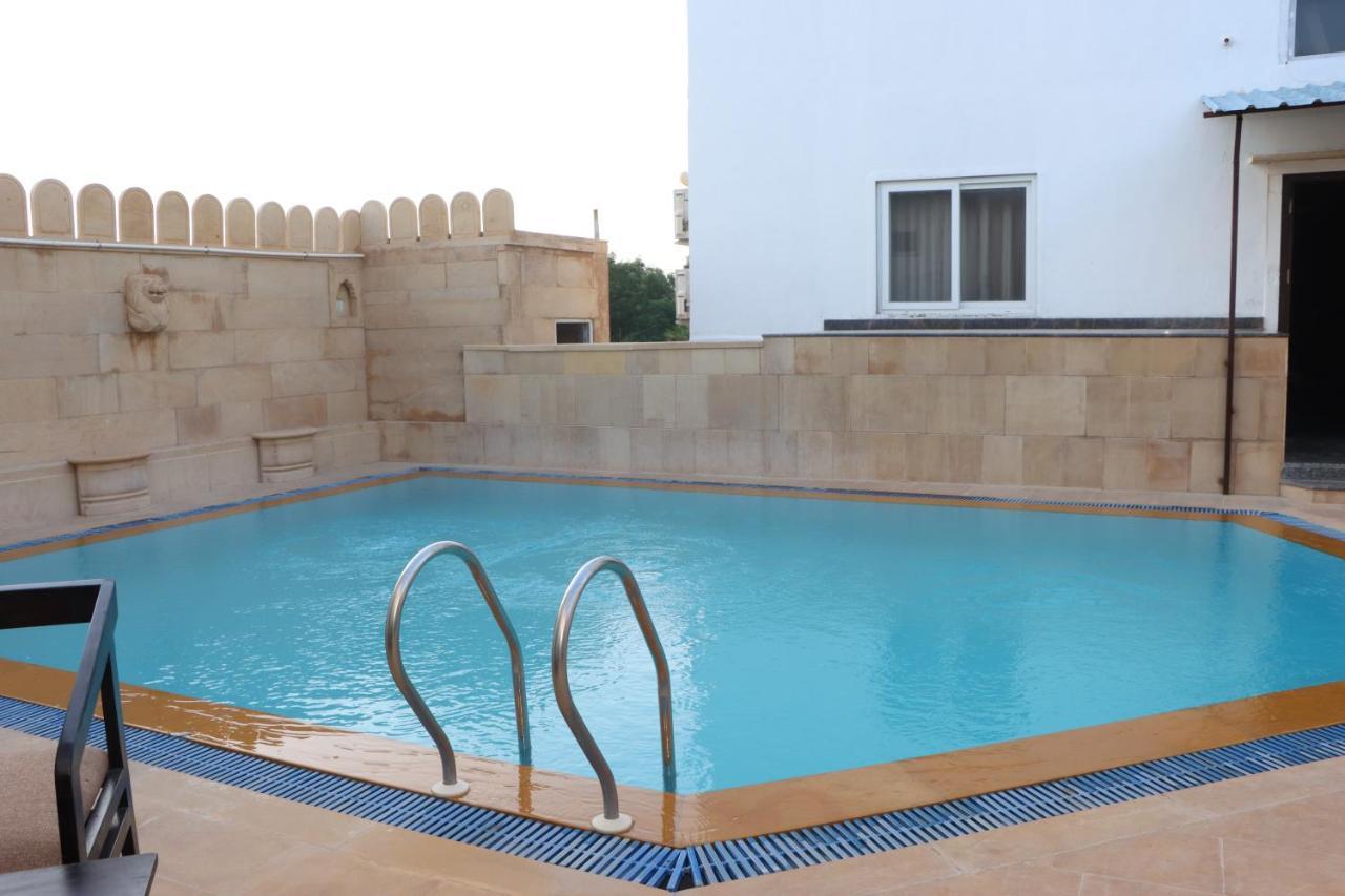 Hotel Marwar Palace ไจซัลเมอร์ ภายนอก รูปภาพ
