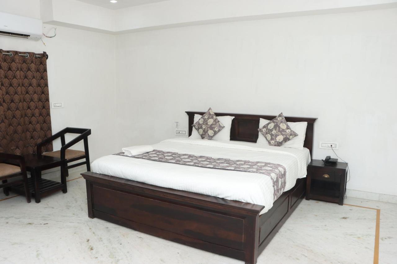 Hotel Marwar Palace ไจซัลเมอร์ ภายนอก รูปภาพ