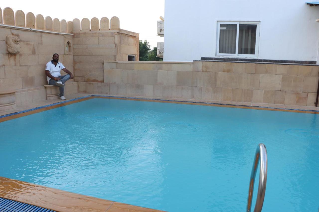 Hotel Marwar Palace ไจซัลเมอร์ ภายนอก รูปภาพ