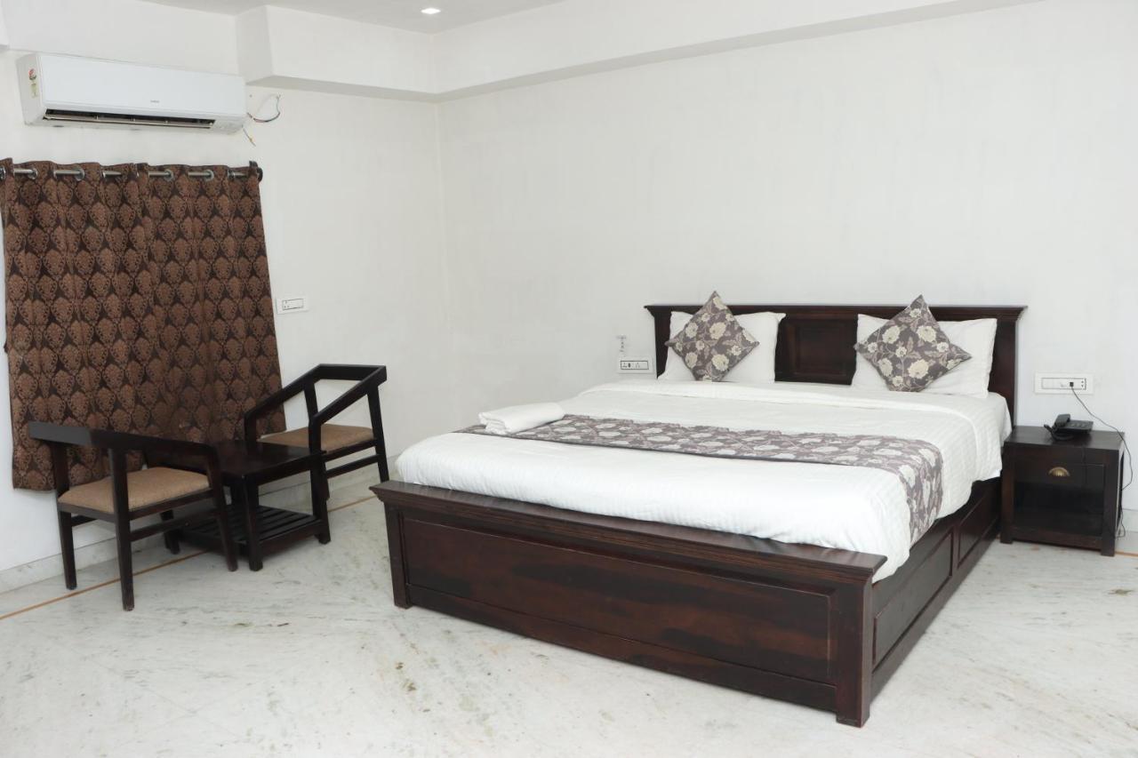 Hotel Marwar Palace ไจซัลเมอร์ ภายนอก รูปภาพ