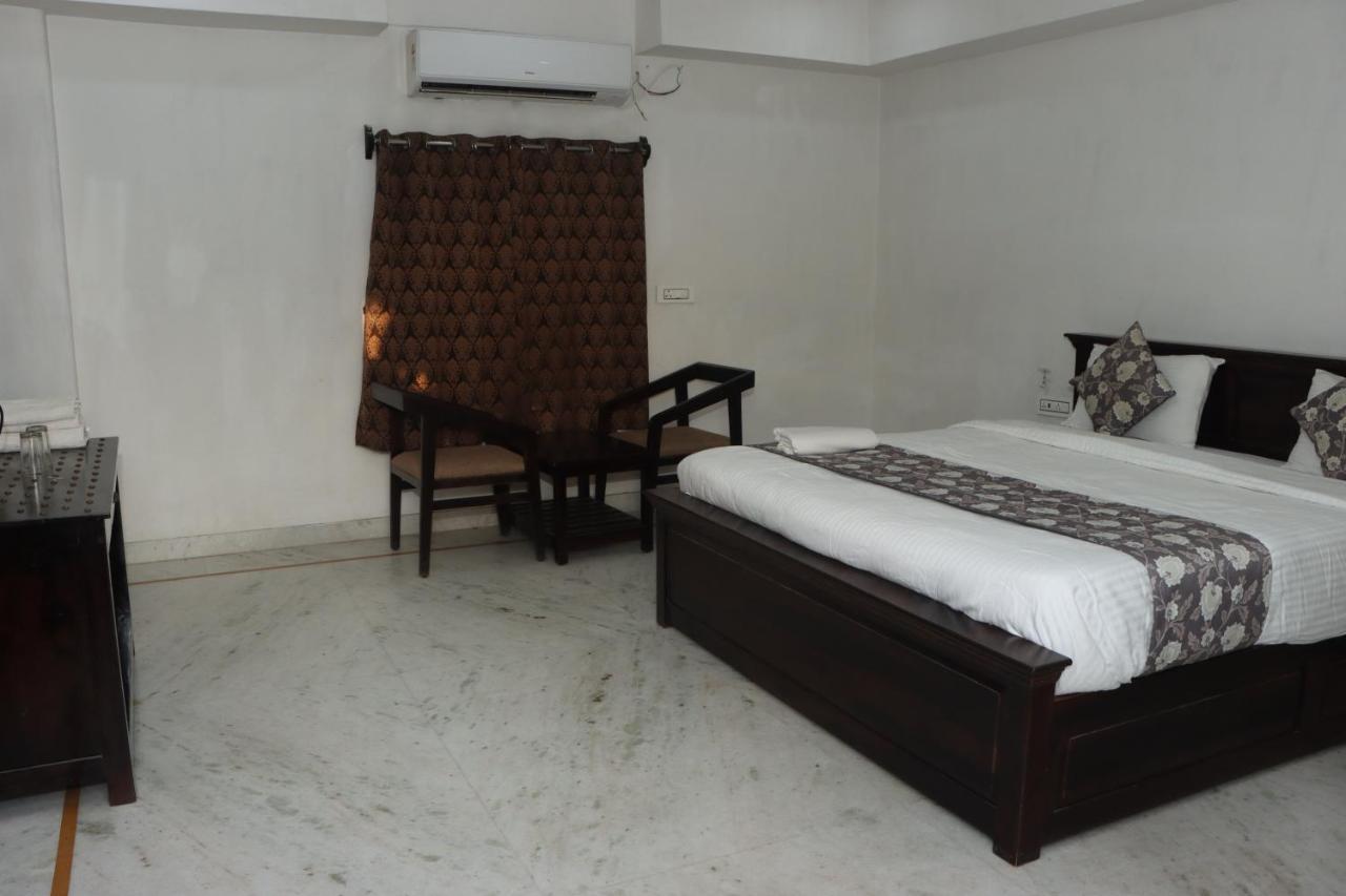 Hotel Marwar Palace ไจซัลเมอร์ ภายนอก รูปภาพ
